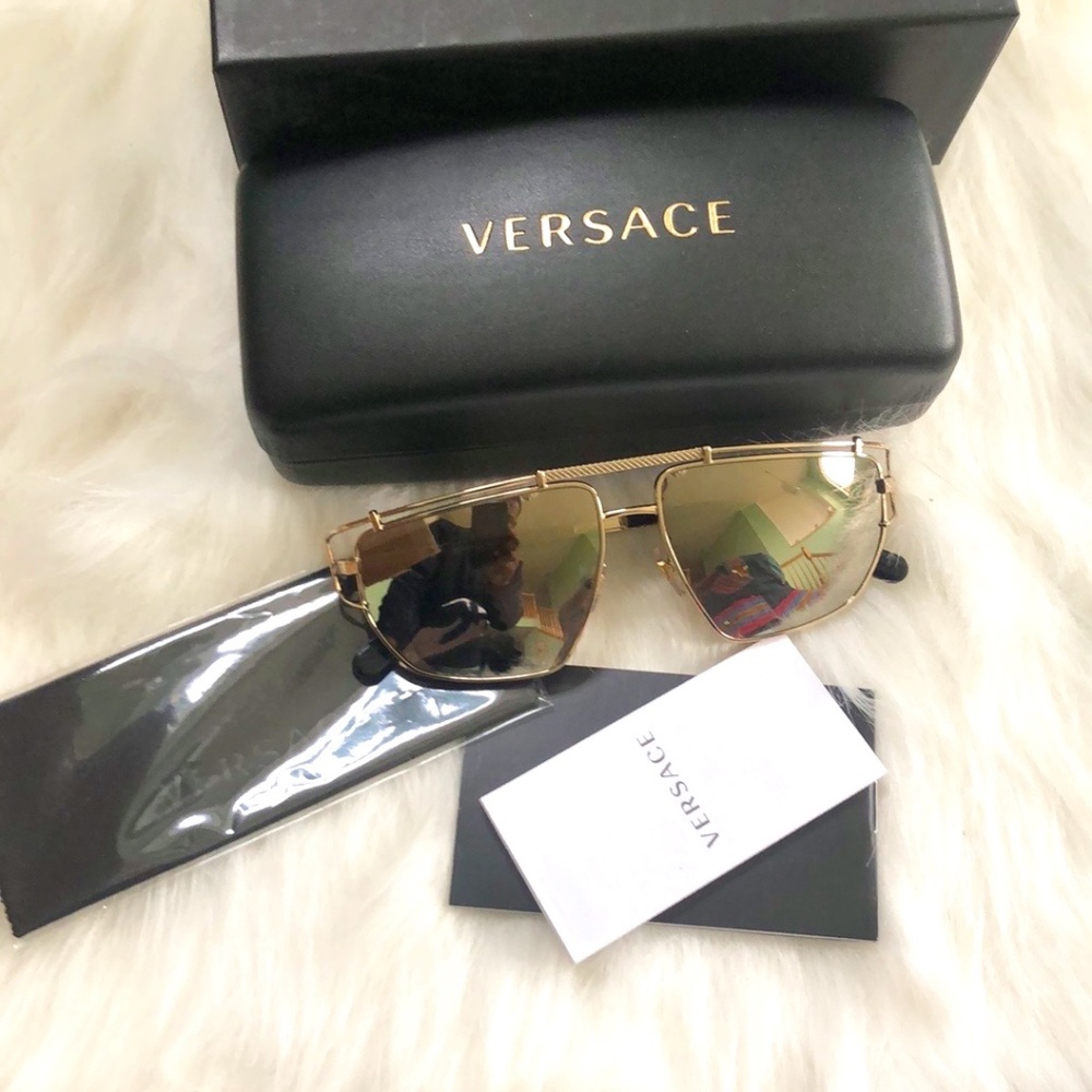 Versace Sunglasses - Picture 14 of 14